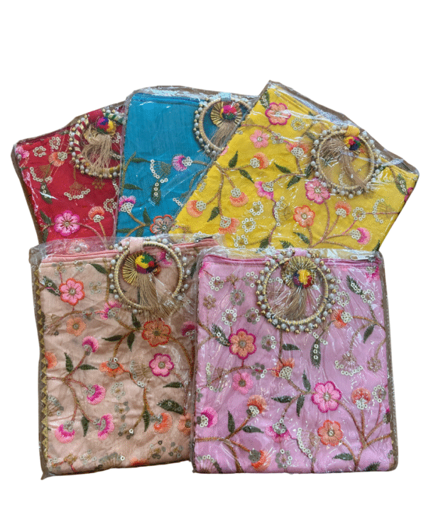 embroidered hand pouches 2 Embroidered Hand pouches